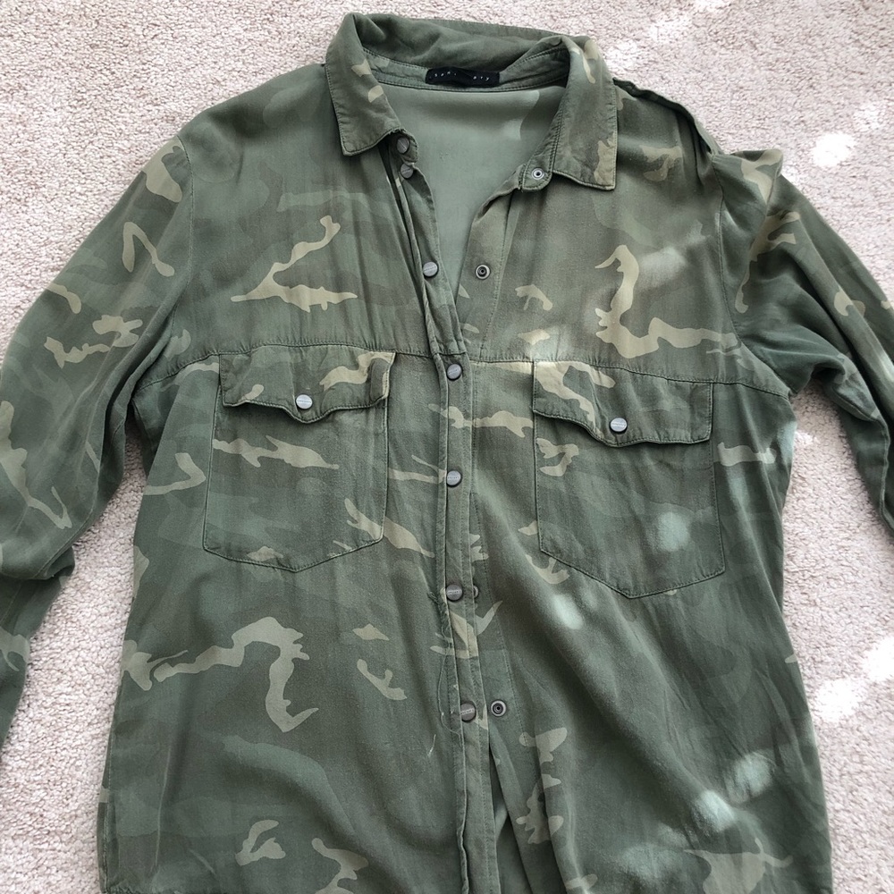Sanctuary Camouflage Shirt (Size M)